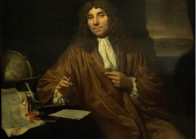 Anton Van Leeuwenhoek: El padre de la microbiología y de la microscopía. Daniela Flores